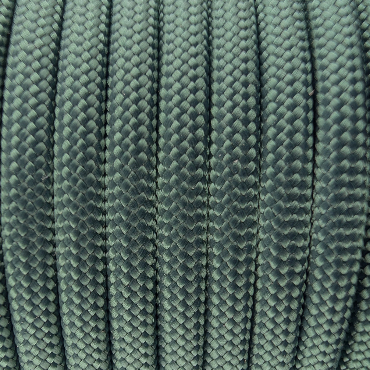 Close-up of the woven sheath on Forest Green Paracord 550, showing 4mm braid