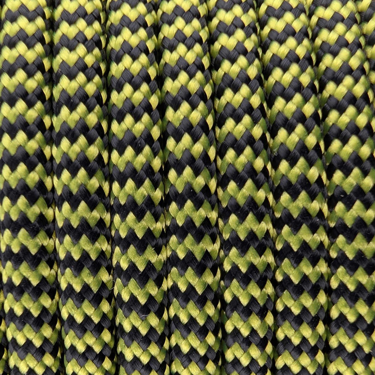 Close-up of the woven sheath on Yellow Bee Paracord 550, showing 4mm braid