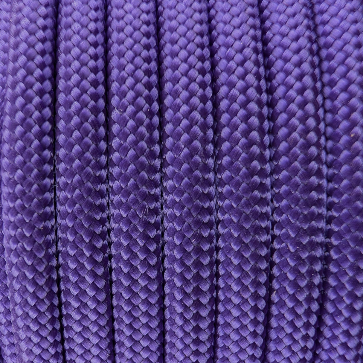 Close-up of the woven sheath on Purple Paracord 550, showing 4mm braid