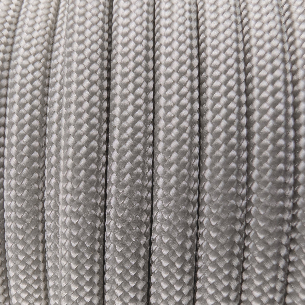 Close-up of the woven sheath on Silver Grey Paracord 550, showing 4mm braid